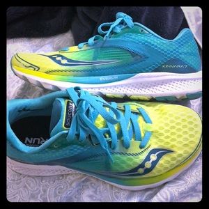 Womens Saucony Natural Series “Everun” size 8